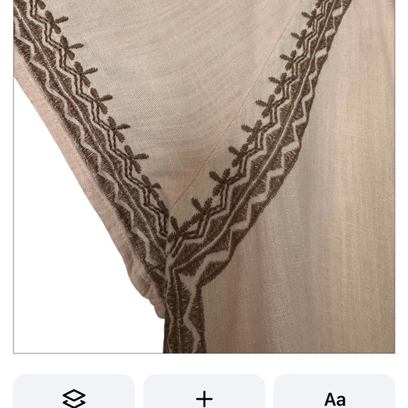 JJill NWOT Embroidered Split Neck Embroidered Top - Picture 2 of 5